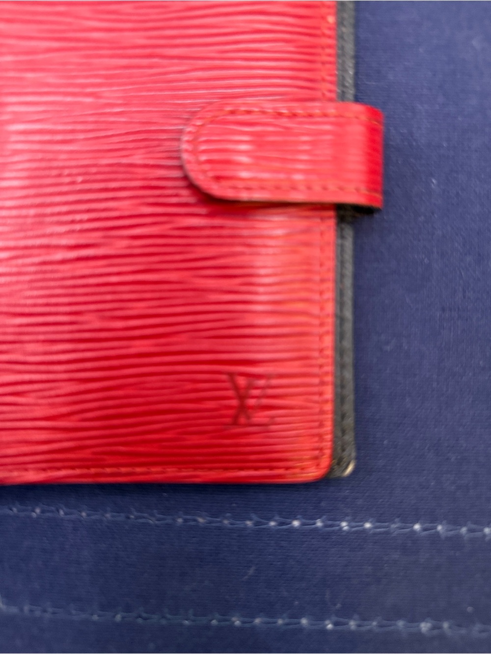 AUTHENTIC Louis Vuitton Agenda. Red. - Picture 10 of 16